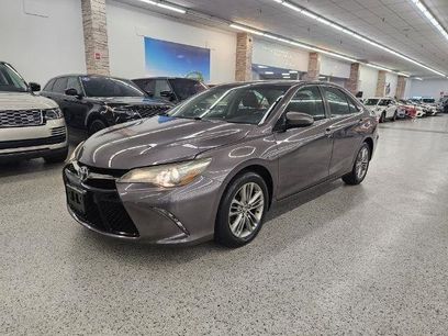 Used 2016 Toyota Camry SE w/ Moonroof Package
