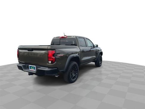 Used 2025 Chevrolet Colorado Trail Boss AWD/4WD image 8