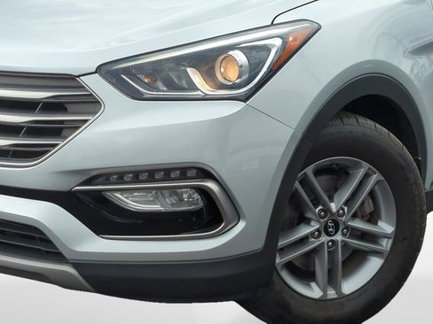 Used 2018 Hyundai Santa Fe Sport w/ 2.4L Value Package 02 FWD image 21