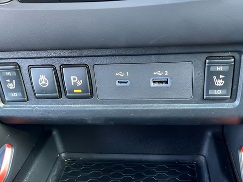 Used 2023 Nissan Frontier PRO-4X w/ Pro Convenience Package image 16