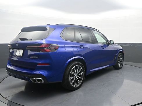 Used 2026 BMW X5 M60i AWD/4WD image 7
