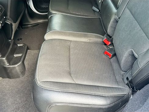 Used 2021 Jeep Wrangler Unlimited Freedom Edition image 28