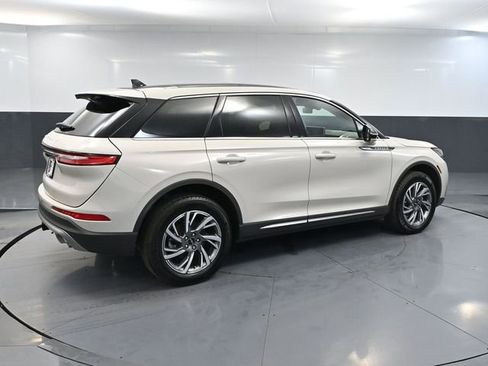 Used 2024 Lincoln Corsair AWD w/ Equipment Group 101A image 6