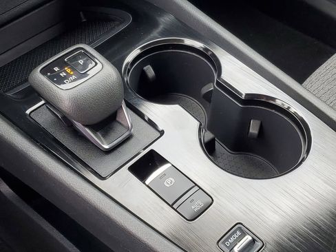 Used 2023 Nissan Rogue SV image 22