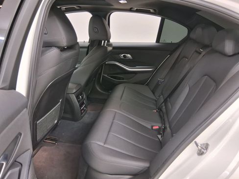 Used 2020 BMW 330i Sedan w/ Convenience Package image 14