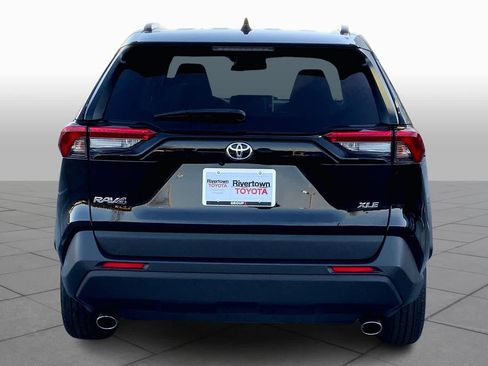 Used 2023 Toyota RAV4 XLE image 4