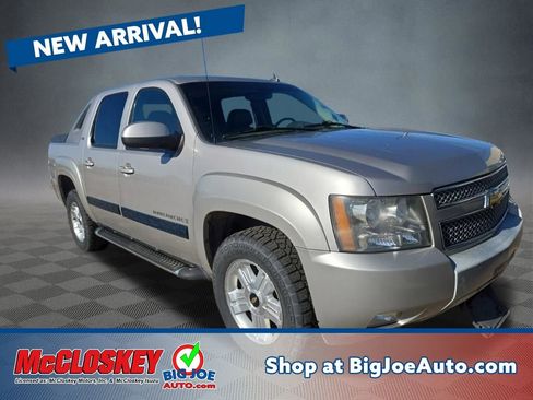 Used 2009 Chevrolet Avalanche LT w/ Luxury Package AWD/4WD image 1