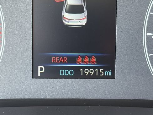 Certified 2025 Toyota Corolla LE FWD image 32