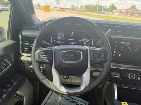 Used 2025 GMC Sierra 2500 Denali w/ Denali Reserve Package AWD/4WD image 15