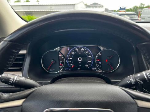 Used 2020 GMC Acadia Denali image 27