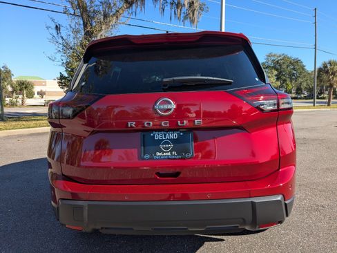 New 2026 Nissan Rogue S image 5
