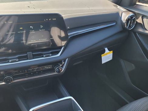 New 2026 Chevrolet Equinox LT image 21