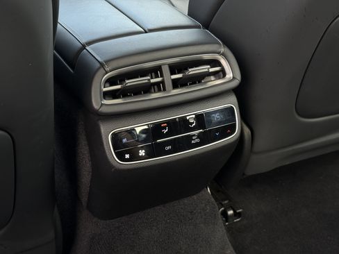 Used 2023 Genesis G80 image 41