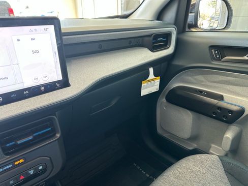 New 2026 Ford Maverick XLT w/ XLT Luxury Package image 30