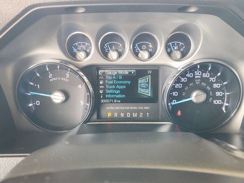 Used 2015 Ford F250 Lariat w/ Lariat Interior Package AWD/4WD image 15
