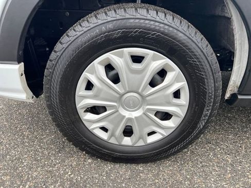 Used 2024 Ford Transit 350 XLT image 21