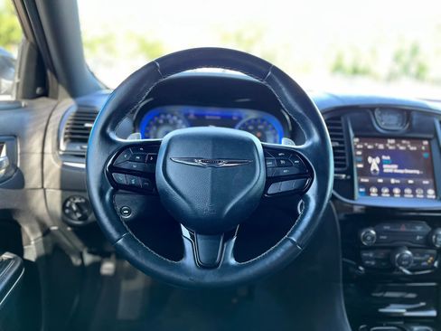 Used 2018 Chrysler 300 S AWD/4WD image 13