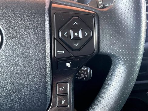 Used 2021 Toyota 4Runner Venture AWD/4WD image 11