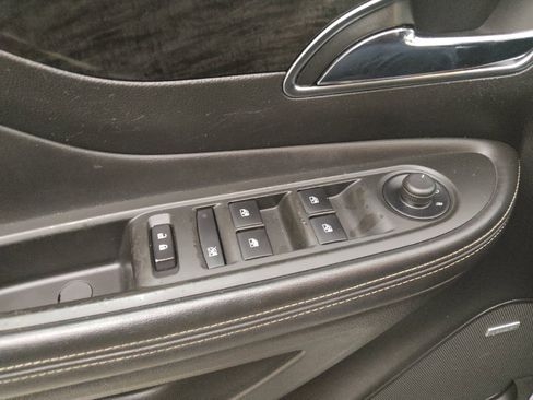 Used 2015 Buick Encore Premium AWD/4WD image 27