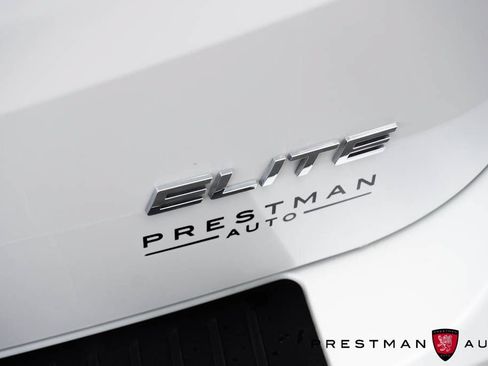 Used 2025 Honda Odyssey Elite image 12