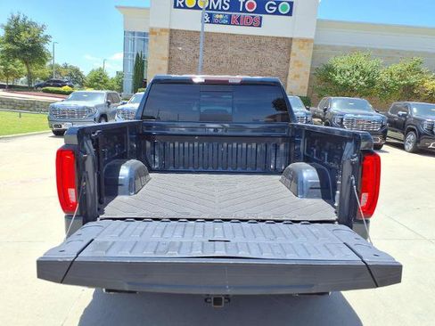 Used 2021 GMC Sierra 1500 SLT AWD/4WD image 22