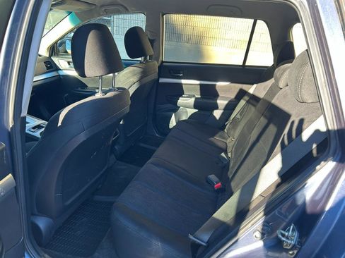 Used 2014 Subaru Outback 2.5i Premium image 12