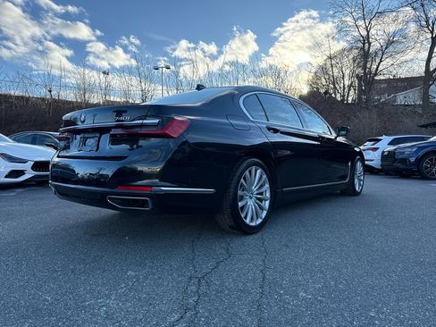 Used 2020 BMW 740i xDrive w/ Cold Weather Package image 13