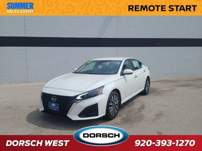 Used 2023 Nissan Altima 2.5 SV
