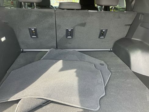 Used 2026 Chevrolet Equinox LT w/ Midnight Edition image 7