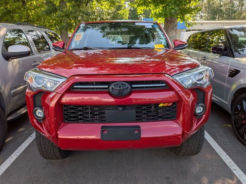 Used 2023 Toyota 4Runner SR5 Premium w/ Moonroof Package RWD image 6