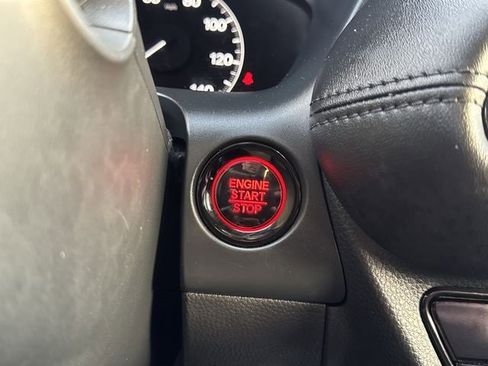 Used 2024 Honda HR-V LX image 16