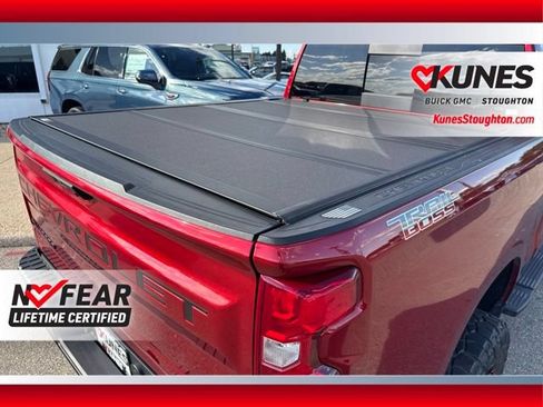Used 2024 Chevrolet Silverado 1500 LT Trail Boss w/ Convenience Package II AWD/4WD image 12
