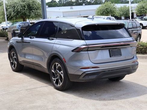 Used 2025 Lincoln Nautilus Premier w/ Equipment Group 102A AWD/4WD image 5