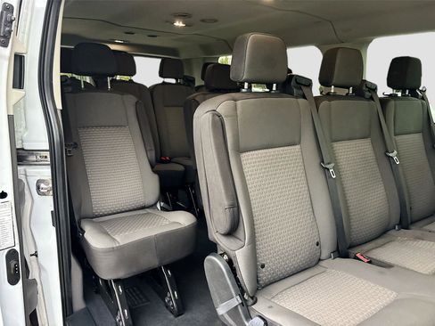 Used 2023 Ford Transit 350 XLT image 27