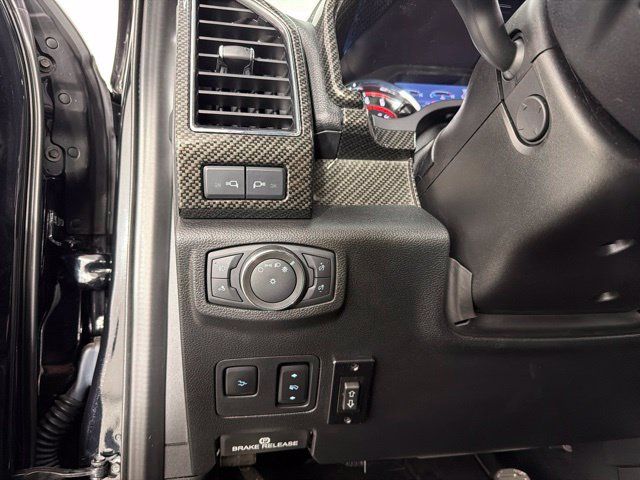 Used 2021 Ford F250 Lariat w/ Lariat Ultimate Package AWD/4WD image 23