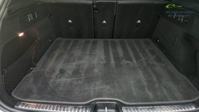 Used 2025 Mercedes-Benz GLC 300 4MATIC image 27
