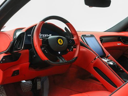 Certified 2024 Ferrari Roma image 5