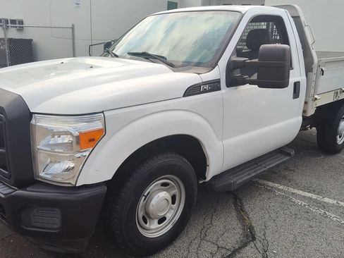 Used 2016 Ford F250 XL RWD image 3