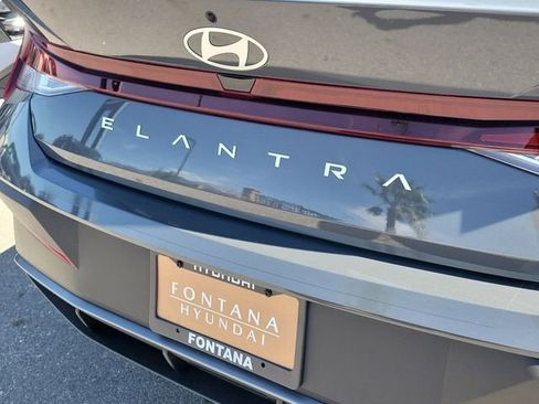 New 2026 Hyundai Elantra SE w/ Cargo Package image 21