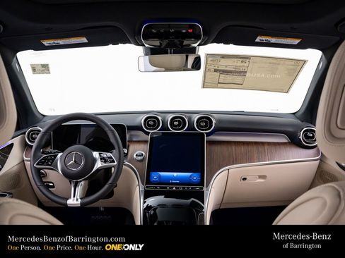 New 2026 Mercedes-Benz GLC 300 4MATIC image 11