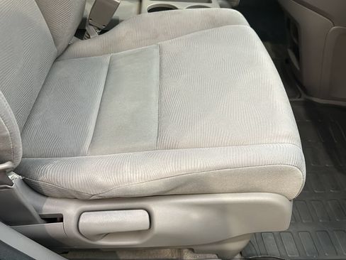 Used 2010 Honda CR-V LX image 20