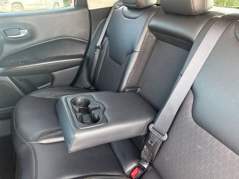 Used 2019 Jeep Compass Latitude AWD/4WD image 28