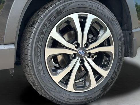 Used 2023 Subaru Forester Limited AWD/4WD image 28
