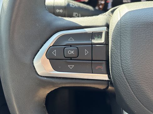 Used 2025 Jeep Compass Limited AWD/4WD image 18