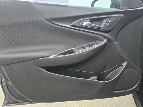 Used 2023 Chevrolet Malibu LT image 17