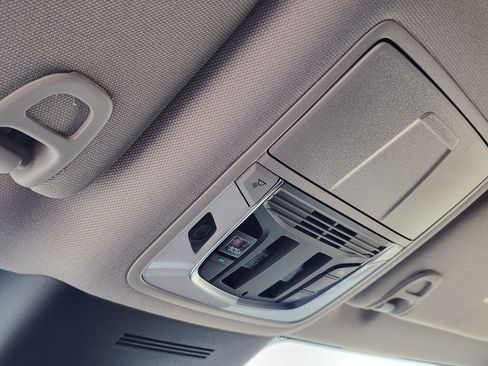 Used 2025 Acura MDX w/ Technology Package image 35