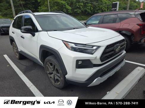Used 2024 Toyota RAV4 Adventure AWD/4WD image 4