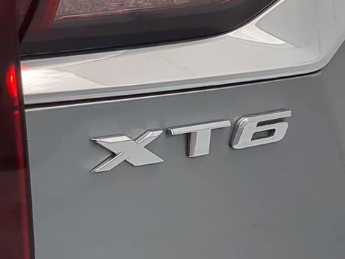 Used 2024 Cadillac XT6 Luxury FWD image 13
