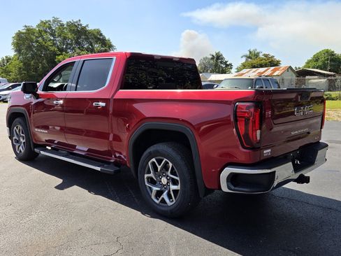 Used 2023 GMC Sierra 1500 SLT w/ SLT Premium Plus Package RWD image 3