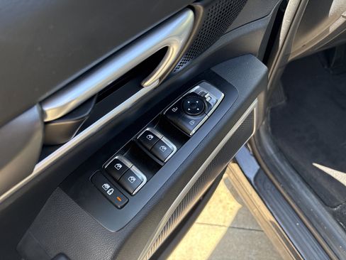 Used 2022 Kia Telluride S AWD/4WD image 15